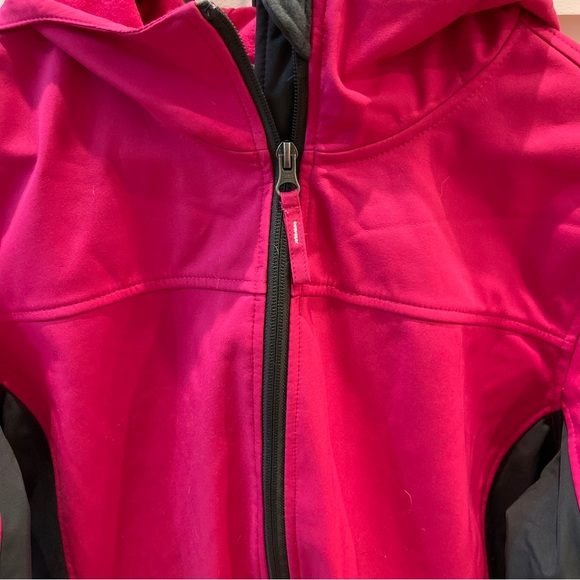 Women’s Free Tech jacket magenta size XL/14-16 - Picture 2 of 6
